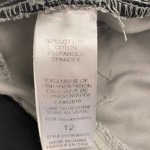 Women’s Democracy Camo patterned stretch pants - Picture 6 of 10